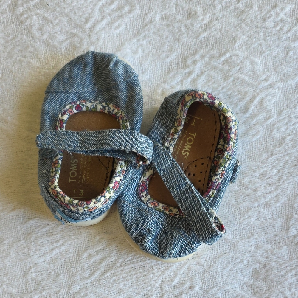 Toms Denim Mary Jane Baby Shoes with Floral Trim - Size 3